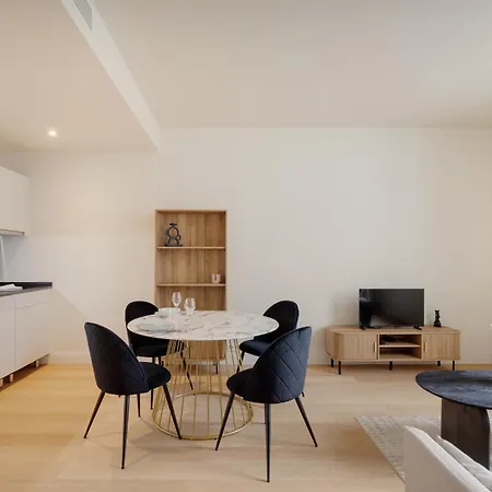 Place De Gaulle - Welkeys Apartman