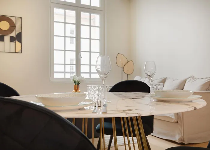 Place De Gaulle - Welkeys